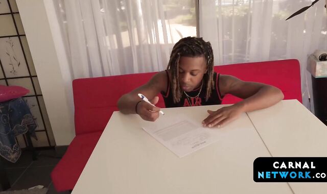 Behind the scenes of an amateur bareback sex video shoot