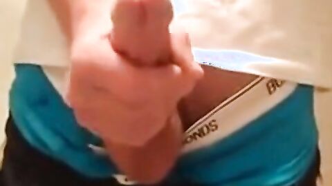 Twink ruins his orgasm after peehole play on webcam