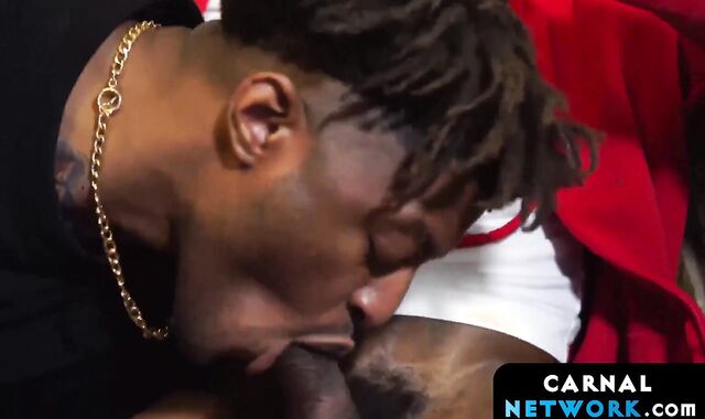 Hakunabad & Jaylen Rebel two way blowjob and bareback fuck