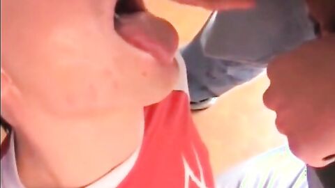 Sperm Dump Bukkake for Amateur Cock Sucker