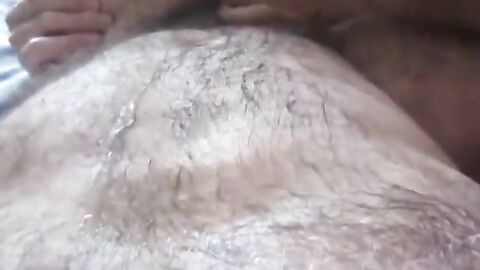 Bearded Daddy Gets Rimmed and Drained