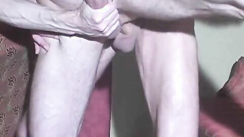 Raw Bareback Amateur Takes on Big Cock