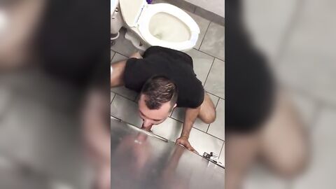 Glory Hole Hunk Blowjob
