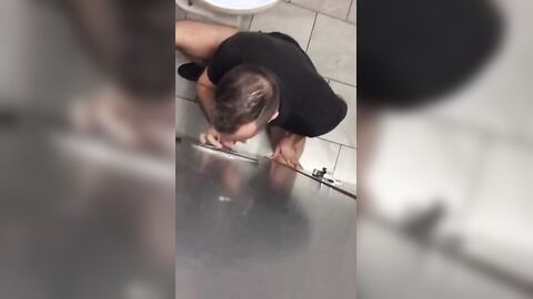 Glory Hole Hunk Blowjob