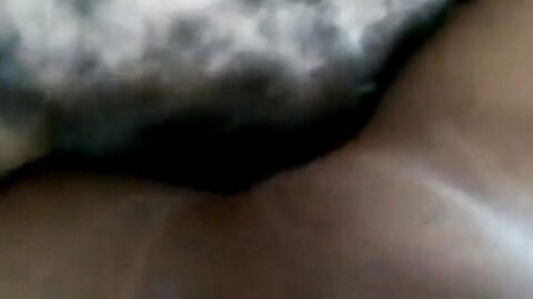 Osito maduro se coge a un jovencito en video amateur