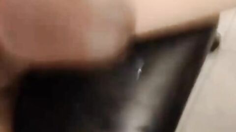 Big Cock Twink Cums on Webcam