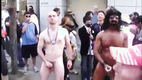 Public Masturbators: Outdoor Hunk Action