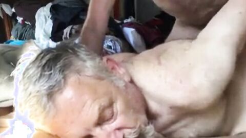 Bareback Daddy Gets Fucked Hard