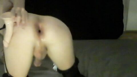 Skinny Twink CD Gapes with Dildo