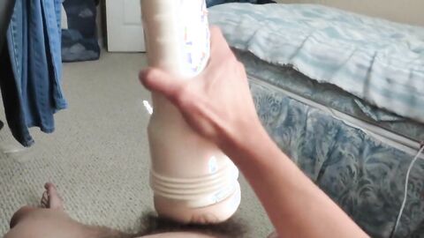 Fucking and Cumming in My Fleshlight Like a Pro
