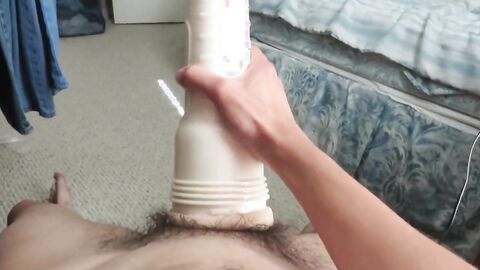 Fucking and Cumming in My Fleshlight Like a Pro