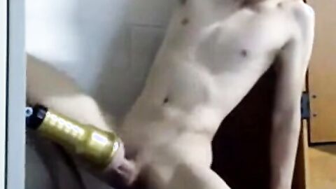 Big-Cock Amateur Handjob