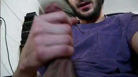 Bearded Amateur Man Masturbating Solo