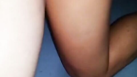 Reife Schwule fickt Twink beim Webcam-Sex in den Arsch