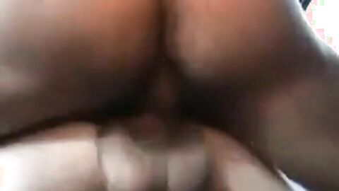 Amateur Fucking in the Car