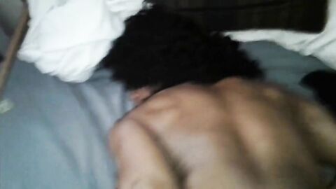 Bareback Amateur Crossdresser Takes Jamaican Cock
