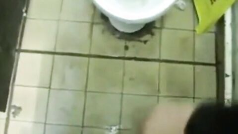 Bareback Twink Amateur Takes a Cum compilation Handjob