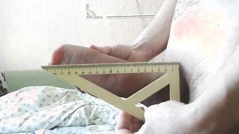 Vacuum Pumping a Big Cock on Webcam