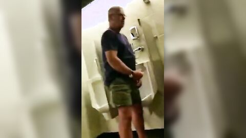 Hunk Gets Amateur Blowjob With Cum compilation