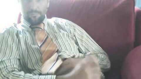 Amateur Bear Daddy Jerks Off in Suit