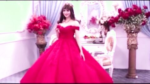 Asian Princess: Emo Crossdresser's Vintage Webcam Show