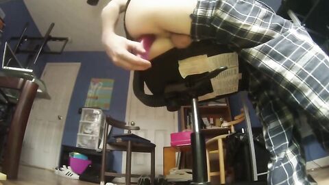 Kinky Gay Man Toys His Ass on Webcam
