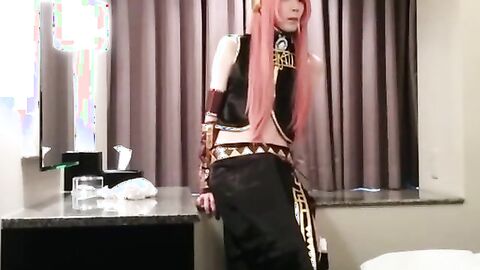 Asian Crossdresser Cums Cosplaying