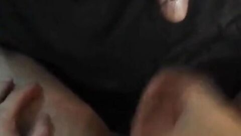 Heißer bareback Amateursex zwischen Freunden