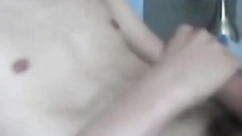 Hunk Masturbating on Webcam