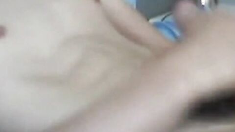 Hunk Masturbating on Webcam