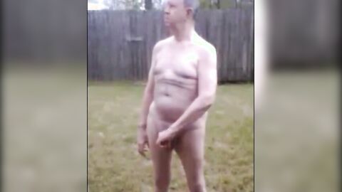Naked Mature Men Outdoors on Cam