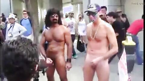 Public Masturbators: Outdoor Hunk Action