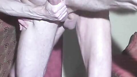 Raw Bareback Amateur Takes on Big Cock