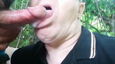 Lucky Sunday: Outdoor Bear Blowjob