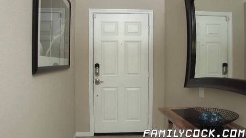 New mailman sealed his huge and lean package inside Michael Bostons ass