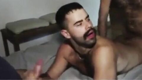 Troppo Cazzo per la Troia Muscolosa