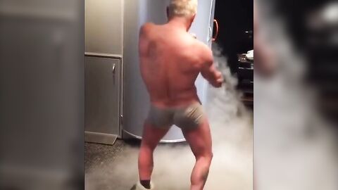 Daddy's Amateur Bulge - Gianluca Vacchi