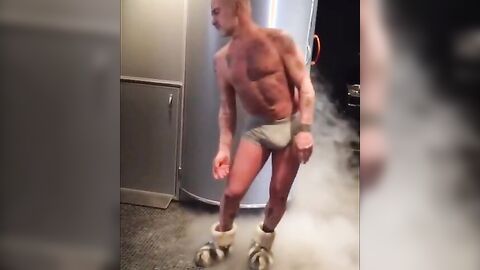 Daddy's Amateur Bulge - Gianluca Vacchi
