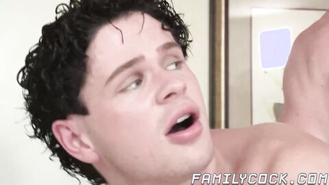 Wavy haired Dylan Hayes rimmed and barebacked as a form of payment