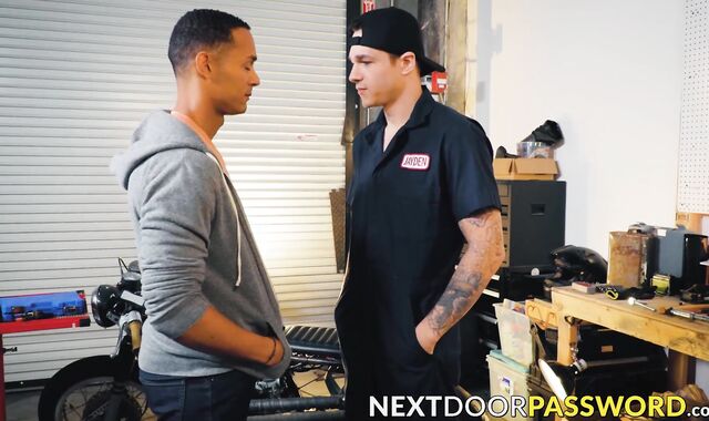 Black Aj Sloan gobbles on the enormous dick of hunk Jayden Marco before a hot interra