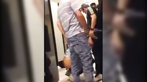 Amateur-Orgie in der Toilette