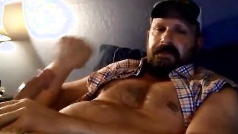 Bearded Muscle Daddy Jerks Off in Truck