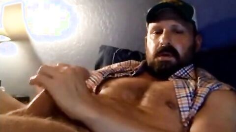 Bearded Muscle Daddy Jerks Off in Truck