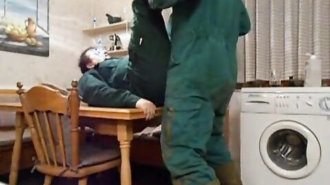Twink Amateur Bareback IV