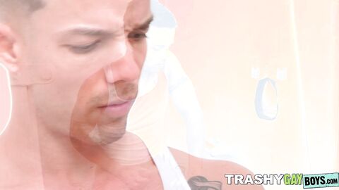 Muscled dude Nic Sahara takes a glory hole and loves every sensual moments
