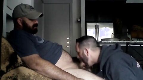 Latino Amateur Blowjob mit Cum compilation Scene