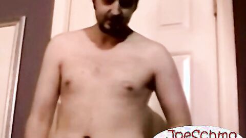 Straight Shaggy beats his cock to porn til he squirts