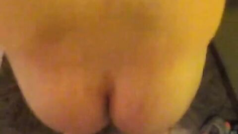 Big Cock Amateur Twink Blowjob in Bathroom
