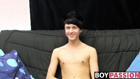 Throbbing cock teen Chad masturbates in passionate solo