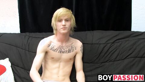 Kinky tattooed twink Dustin jerking off in passionate solo